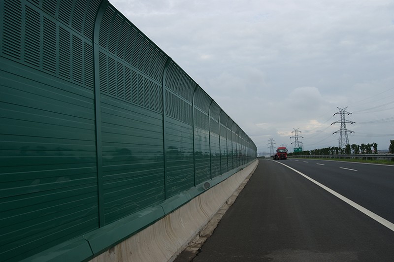 广东梅州国道206线声屏障项目